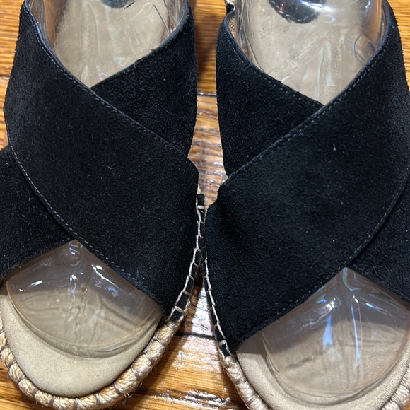 Johnston & Murphy black suede espadrilles w/wedge heel.  Good condition. Size 9. - Picture 2 of 8